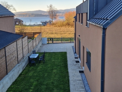 Garden with seating