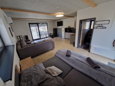 Ground floor studio 1kk